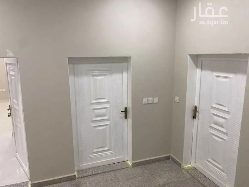 عمارة للبيع في شارع شارع الامير ناصر بن عبد العزيز, حي السويس 1, مدينة جازان, منطقة جازان 1 صورة