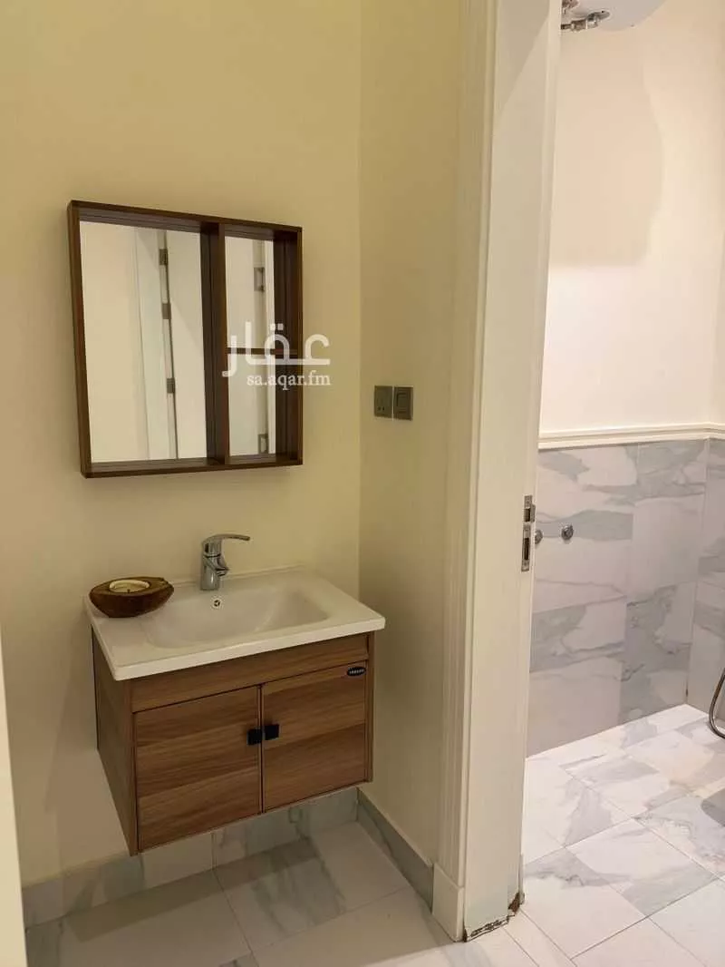 شقة للإيجار في شارع محمد بن عبدالعزيز العجاجي, حي القيروان, مدينة الرياض, منطقة الرياض 1 صورة