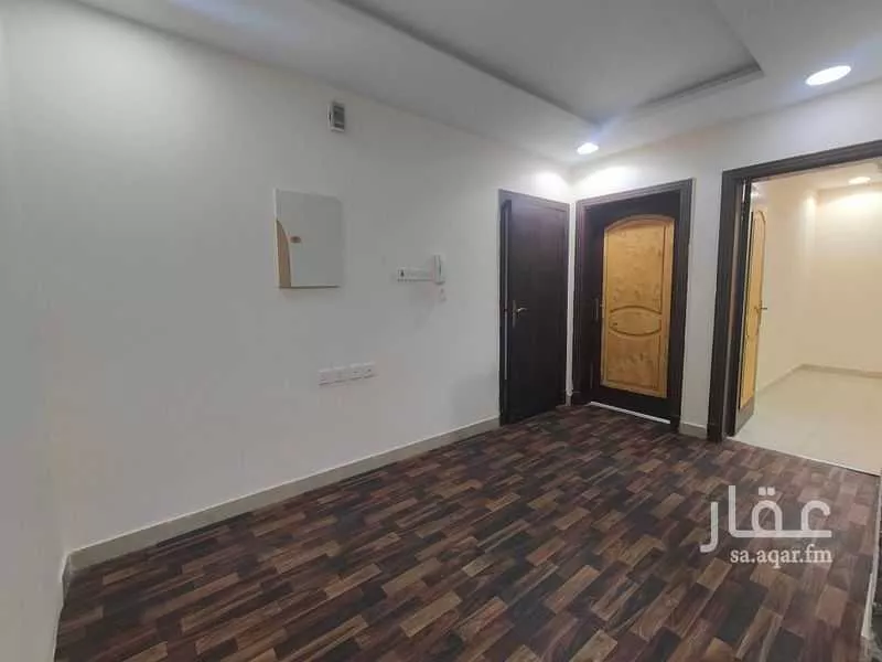 شقة للإيجار في شارع الفرزدق, حي الضباط, مدينة الرياض, منطقة الرياض 1 صورة