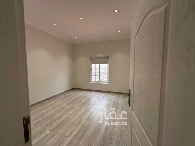 شقة للإيجار في شارع ابراهيم بن عبيدة, حي العزيزية, مدينة الدمام, المنطقة الشرقية 1 صورة
