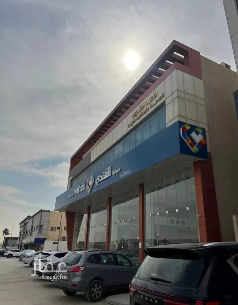 مكتب تجاري للإيجار في شارع ابي بكر الصديق الفرعي, حي النفل, مدينة الرياض, منطقة الرياض 1 صورة