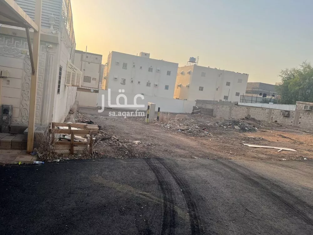 أرض للبيع في شارع زياد بن حارثة, حي النخيل, مدينة المدينه المنوره, منطقة المدينة المنورة 1 صورة