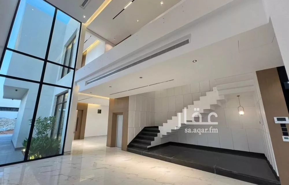 فيلا للبيع في شارع الحسن الوارق, حي النرجس, مدينة الرياض, منطقة الرياض 1 صورة