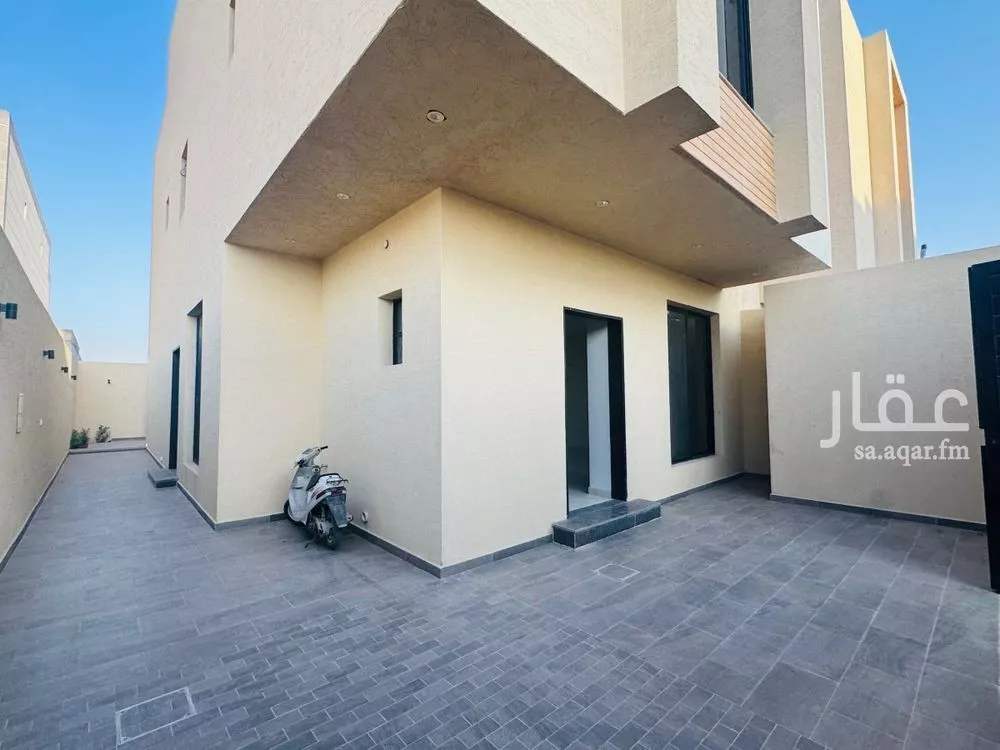 فيلا للبيع في شارع أحمد بن عبدالله الغزي, حي العارض, مدينة الرياض, منطقة الرياض 1 صورة