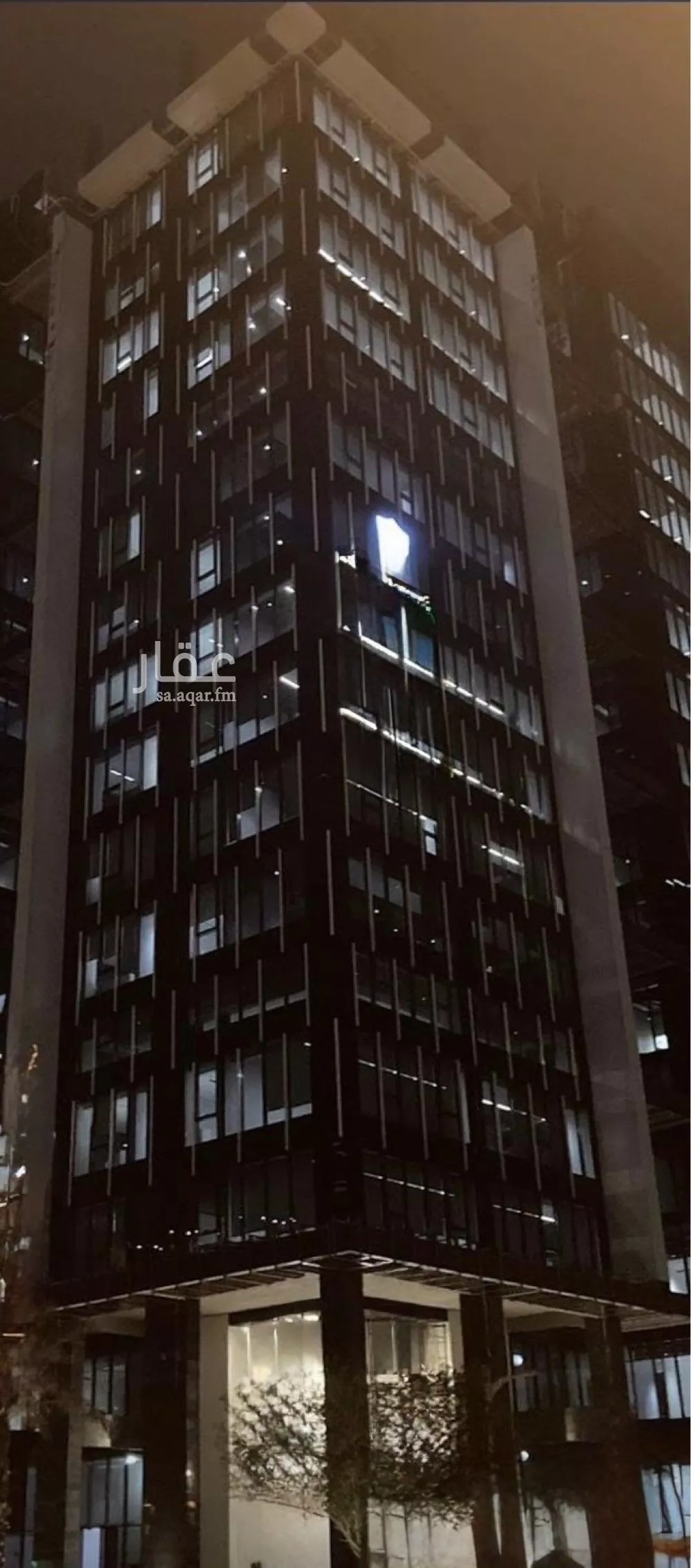 عمارة للبيع في شارع شارع رقم 8, حي الصحافة, مدينة الرياض, منطقة الرياض 1 صورة