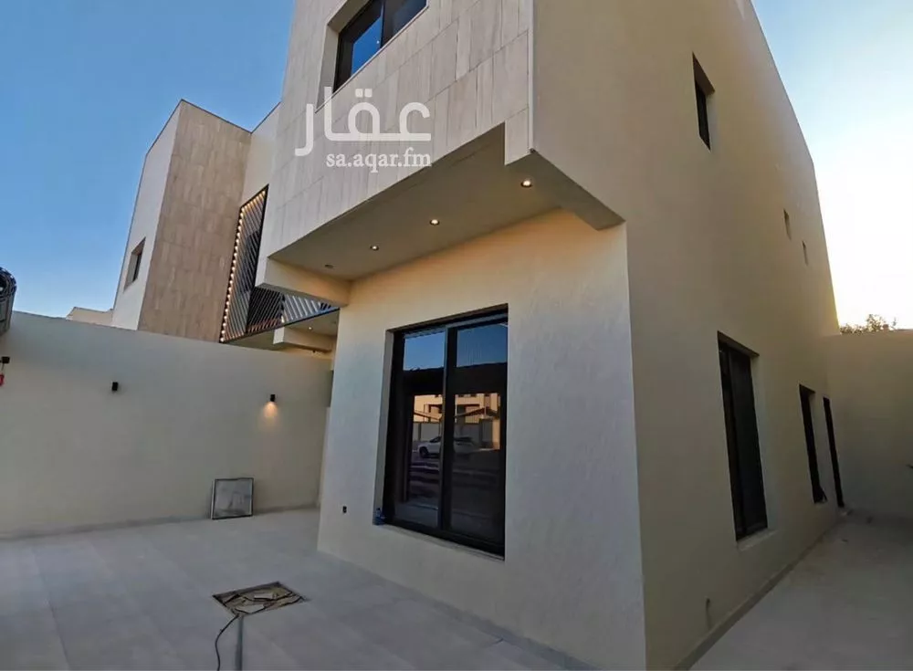 فيلا للبيع في شارع عوف بن عبدالله بن الأحمر, حي العارض, مدينة الرياض, منطقة الرياض 1 صورة