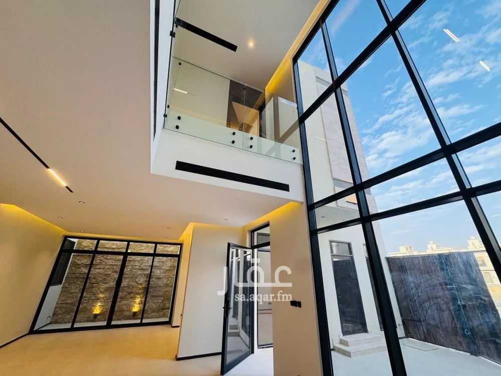 فيلا للبيع في شارع أبي القاسم بن خضير, حي العارض, مدينة الرياض, منطقة الرياض 1 صورة