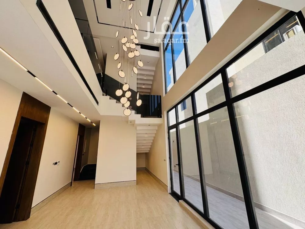 فيلا للبيع في شارع إبراهيم العوفي, حي العارض, مدينة الرياض, منطقة الرياض 1 صورة