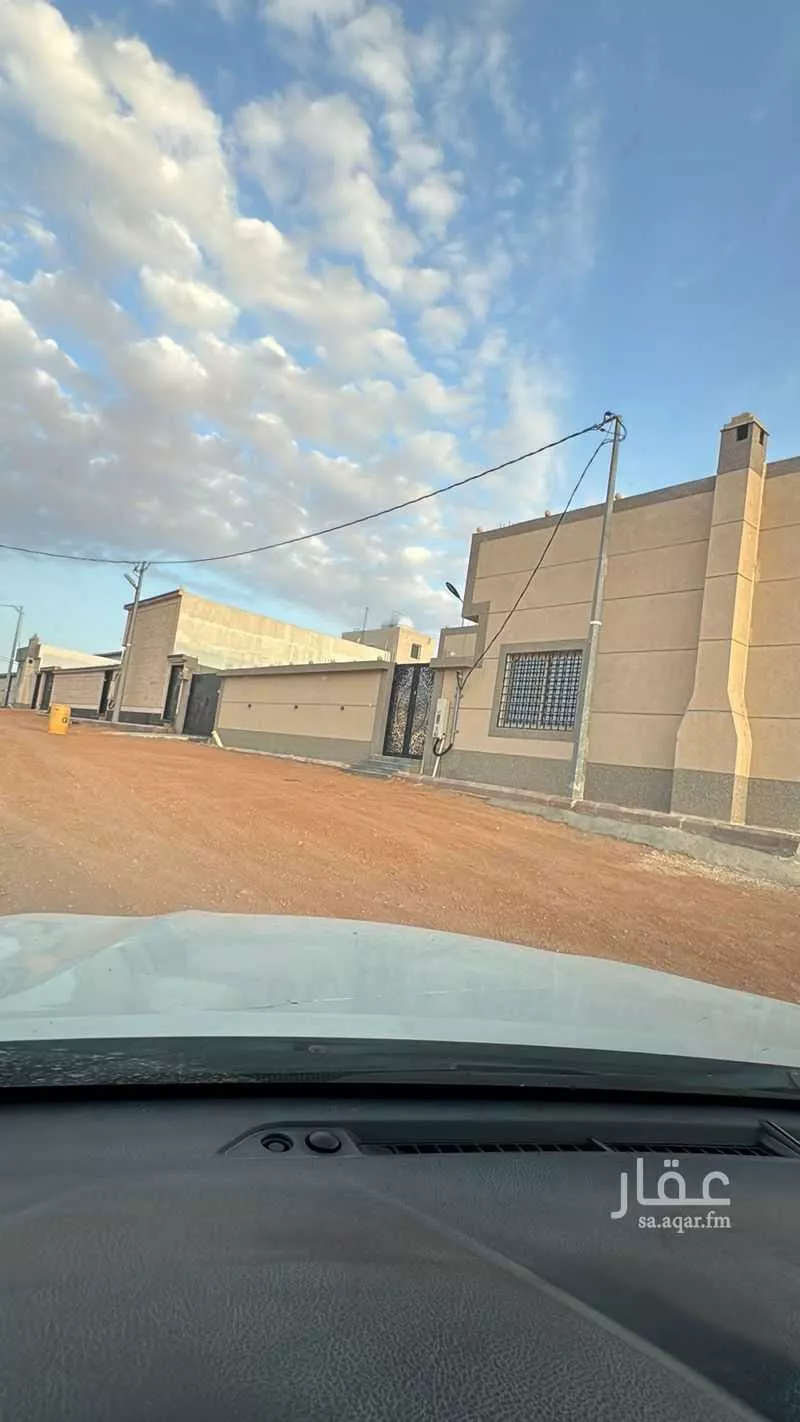 فيلا للبيع في شارع الصناعية, رماح 1 صورة