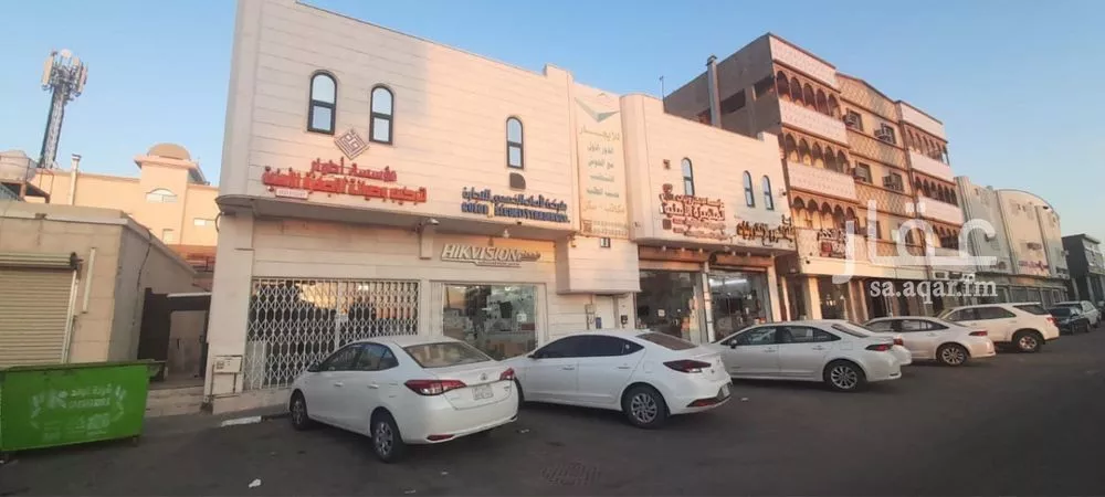 مكتب تجاري للإيجار في شارع طريق الملك عبدالعزيز, حي الصفراء, مدينة بريده, منطقة القصيم 1 صورة