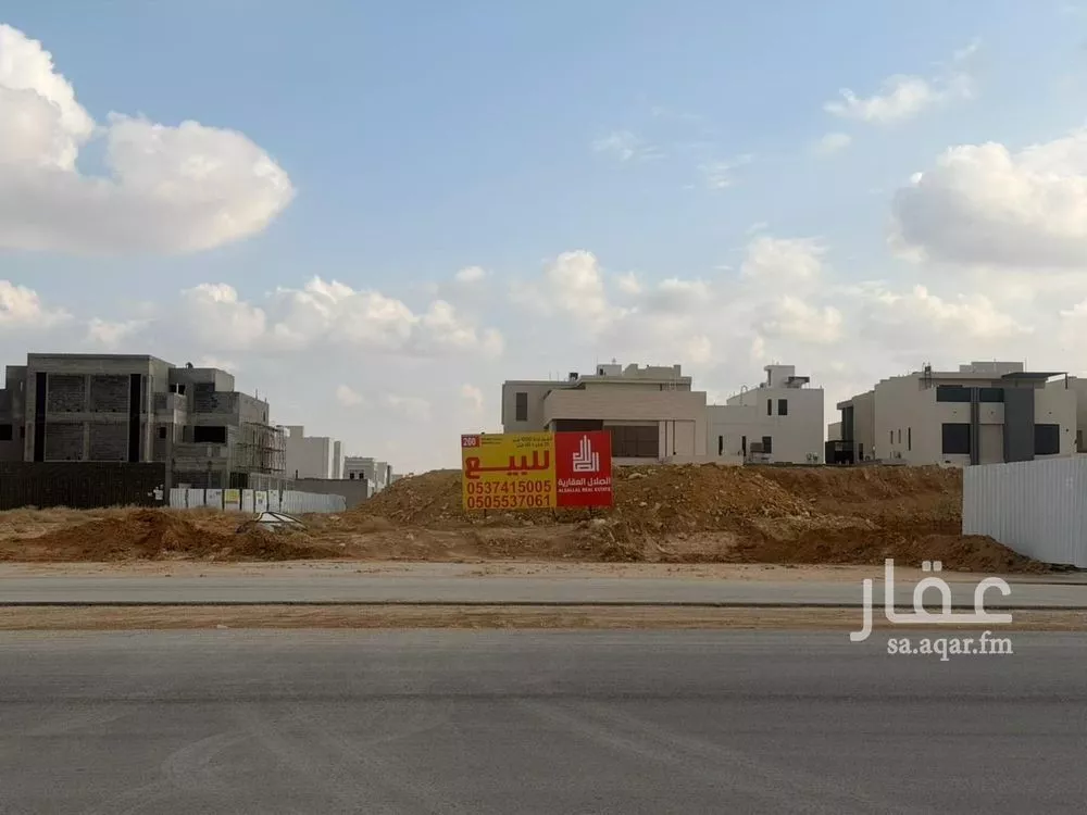 أرض للبيع في شارع محمد بن عبدالله بن فوزان السابق الفرعي, حي الحزم, مدينة بريدة, منطقة القصيم 1 صورة