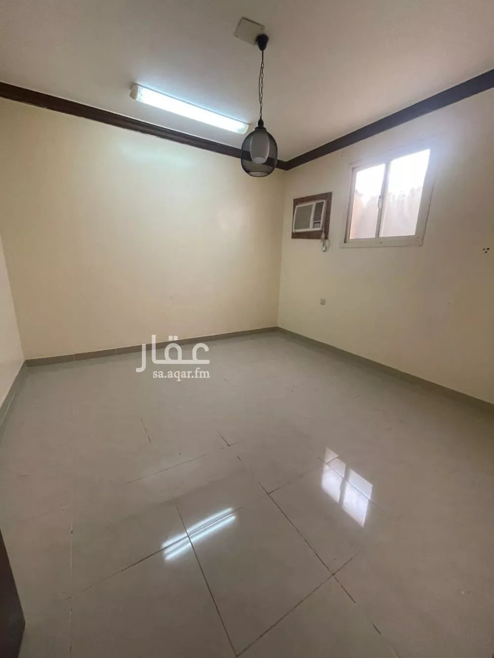 عمارة للإيجار في شارع عنيزة, حي النخيل, مدينة بريدة, منطقة القصيم 1 صورة