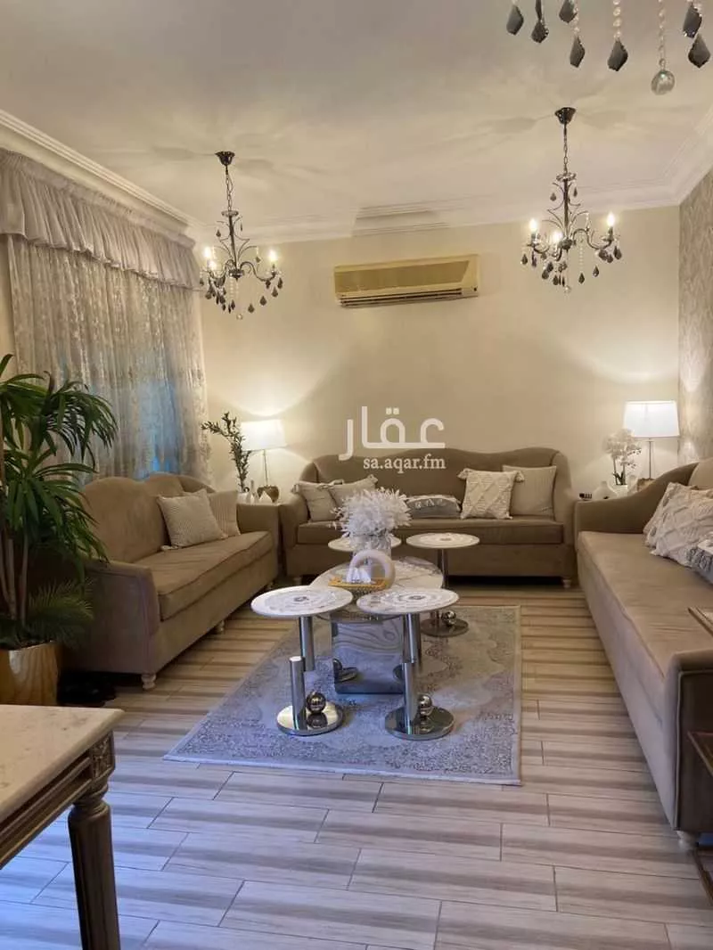 فيلا للبيع في شارع القائم, حي الربيع, مدينة الرياض, منطقة الرياض 1 صورة