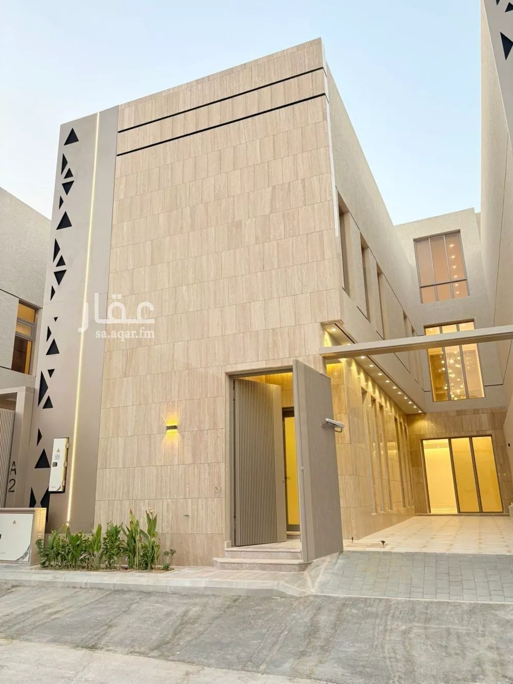 فيلا للبيع في شارع إبراهيم بن محمد الزمزمي, حي المهدية, مدينة الرياض, منطقة الرياض 1 صورة