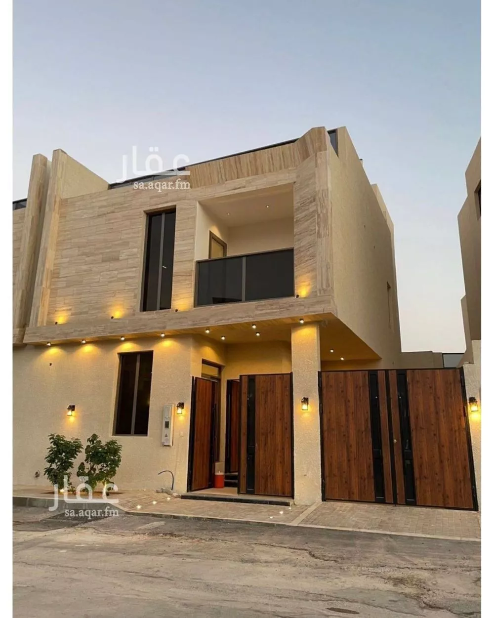 فيلا للبيع في شارع قطب الدين بن السلطان, حي المهدية, مدينة الرياض, منطقة الرياض 1 صورة