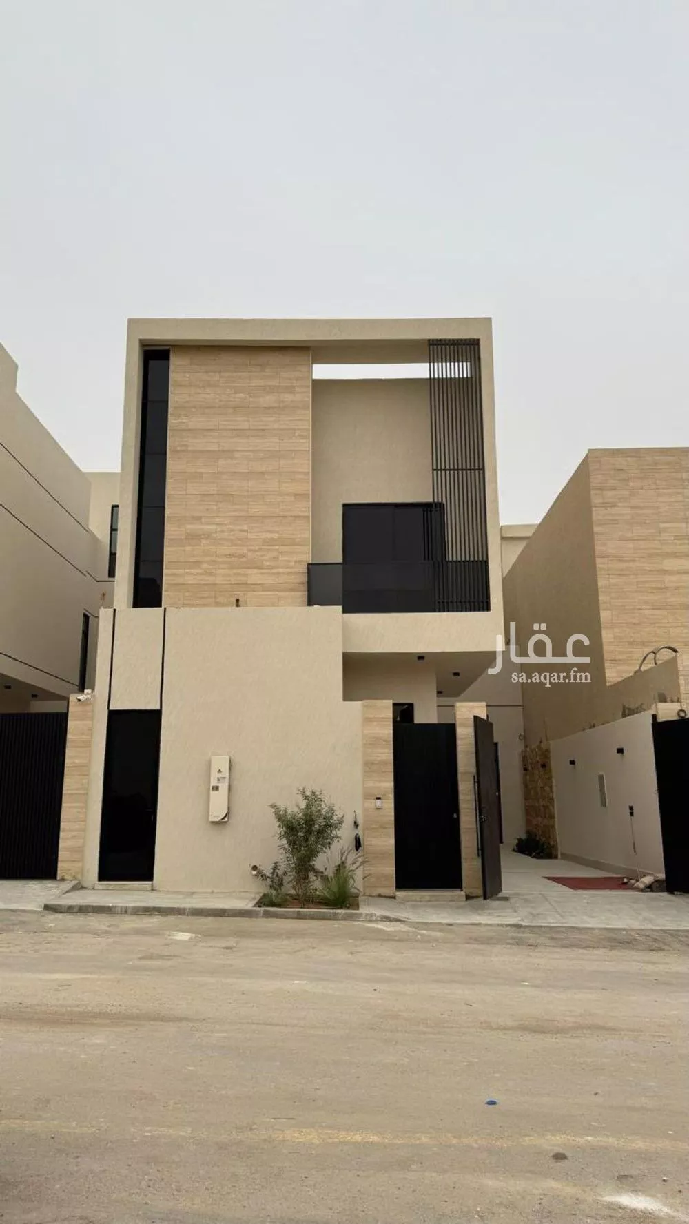 فيلا للبيع في شارع علي الجمال, حي المهدية, مدينة الرياض, منطقة الرياض 1 صورة