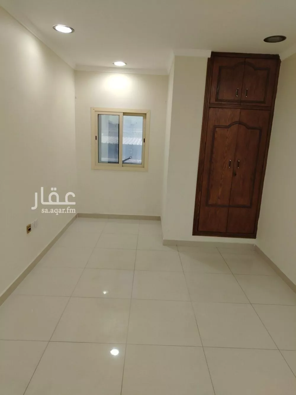 مكتب تجاري للإيجار في شارع الملك فيصل بن عبدالعزيز, حي الخبرالشمالية, مدينة الخبر, المنطقة الشرقية 1 صورة