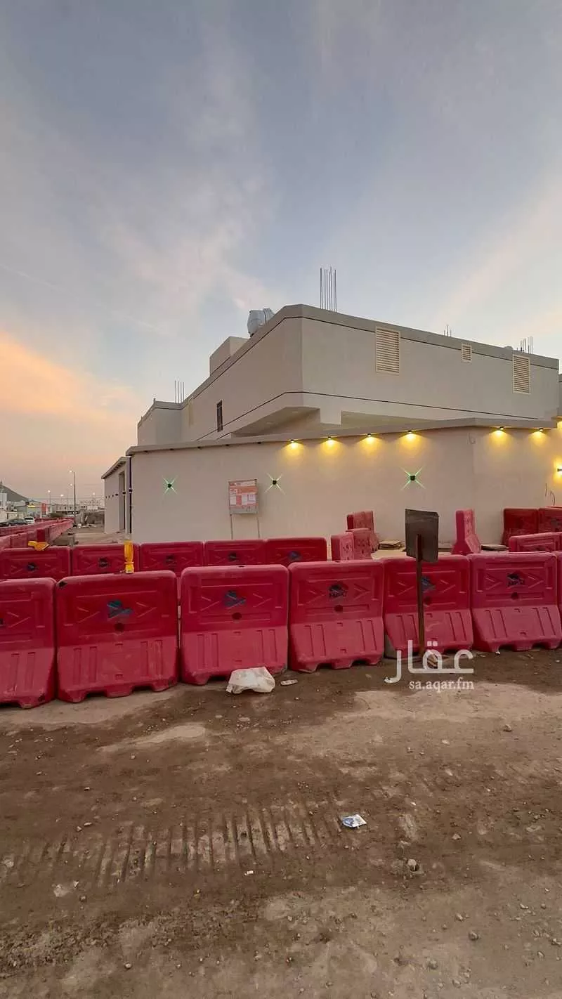 دور للبيع في شارع حنظلة العبشمي, حي العزيزية, مدينة المدينة المنورة, منطقة المدينة المنورة 1 صورة