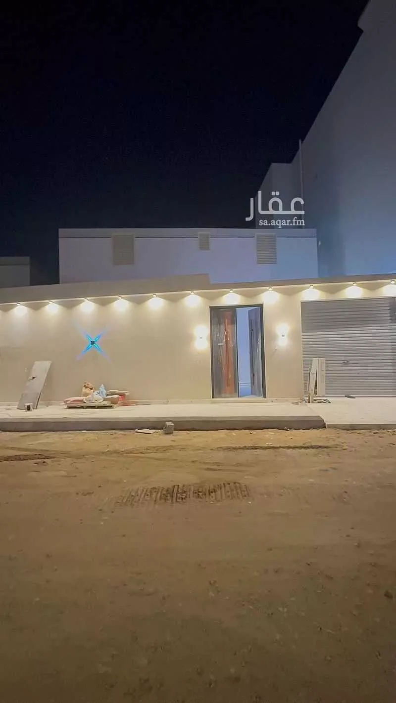 دور للبيع في شارع حنظلة العبشمي, حي العزيزية, مدينة المدينة المنورة, منطقة المدينة المنورة 1 صورة