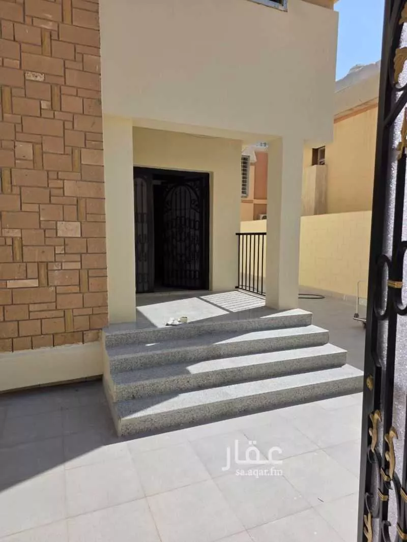 فيلا للإيجار في شارع ابن الفقيه, حي الورود, مدينة الرياض, منطقة الرياض 1 صورة