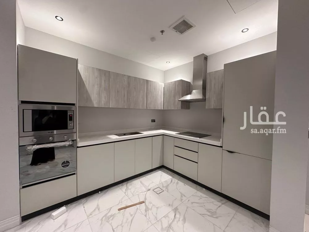 شقة للبيع في شارع محمد بن عبدالعزيز الدغيثر, حي الملقا, مدينة الرياض, منطقة الرياض 1 صورة