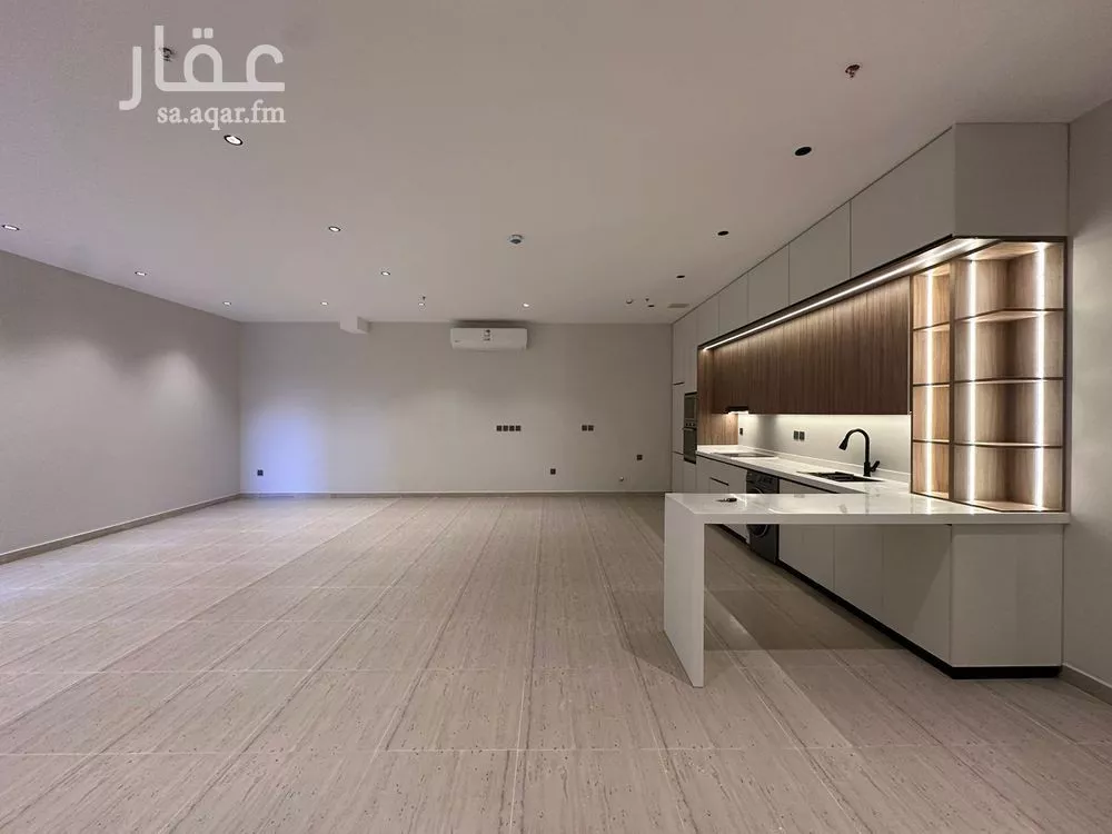 شقة للبيع في شارع محمد بن ناصر المبارك, حي عرقة, مدينة الرياض, منطقة الرياض 1 صورة