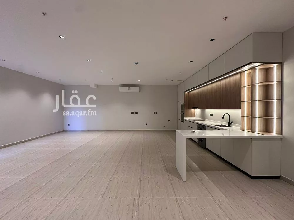 شقة للبيع في شارع محمد بن ناصر المبارك, حي عرقة, مدينة الرياض, منطقة الرياض 1 صورة