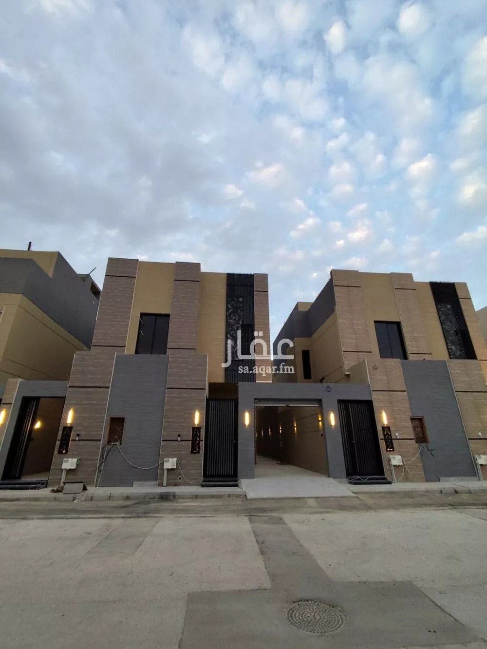 دور للبيع في شارع رقم 374, حي المونسية, مدينة الرياض, منطقة الرياض 1 صورة