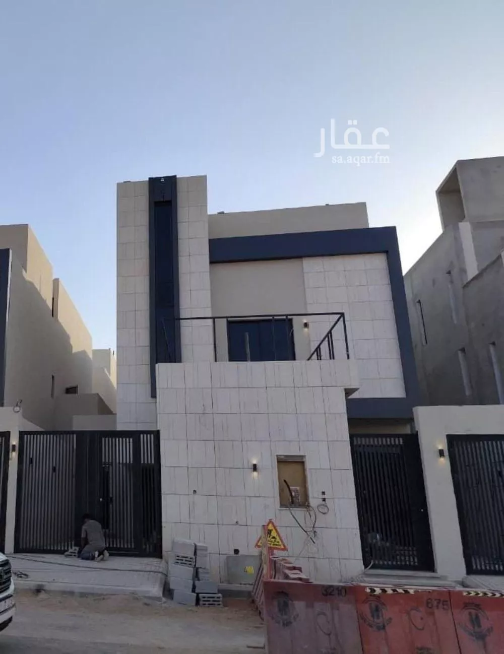 فيلا للبيع في شارع أحمد بن أصبغ, حي الرمال, مدينة الرياض, منطقة الرياض 1 صورة