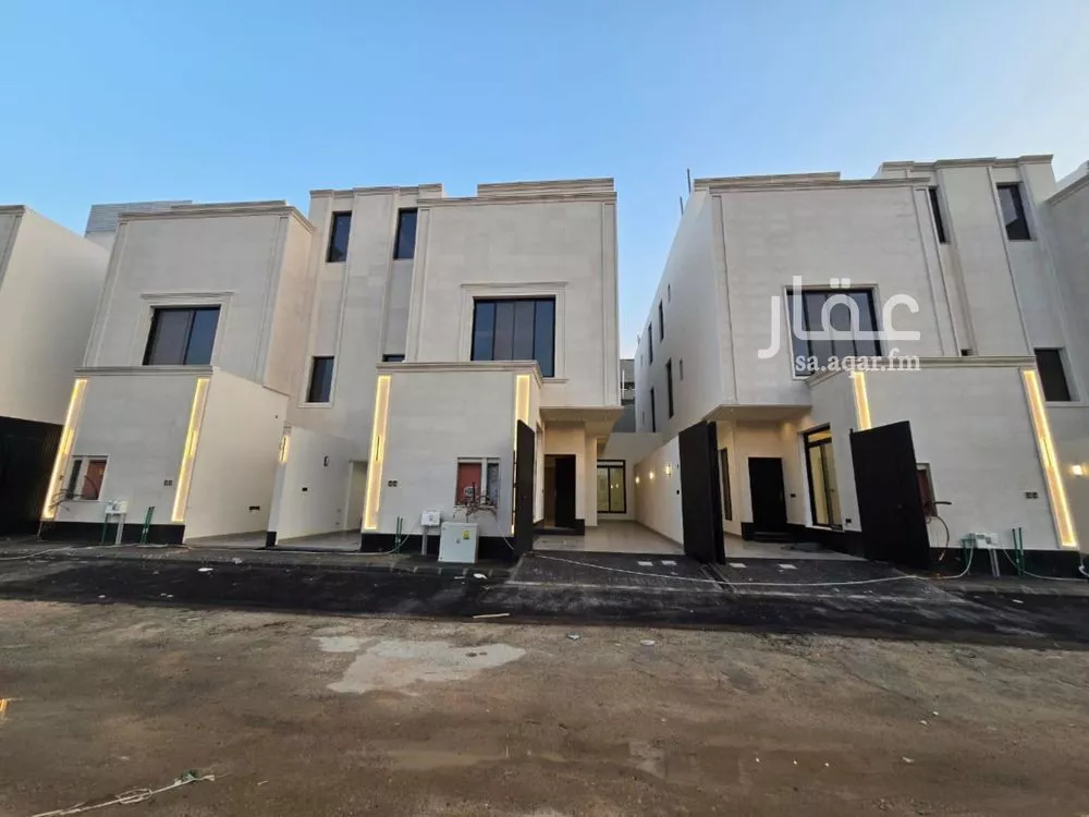 دور للبيع في شارع المجيمز, حي المعيزيلة, مدينة الرياض, منطقة الرياض 1 صورة