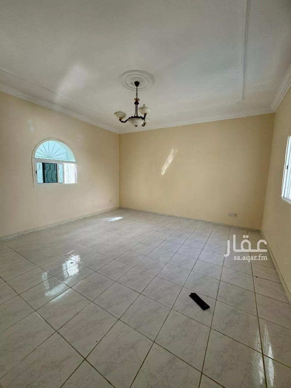 فيلا للإيجار في شارع الهدوء, حي الخالدية, مدينة جدة, منطقة مكة المكرمة 1 صورة