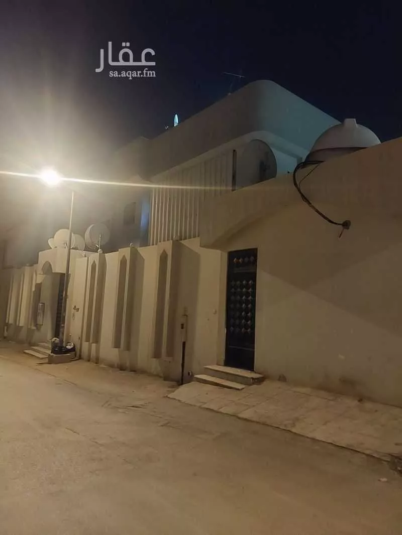 فيلا للبيع في شارع عبدالله الزبيري, حي المصيف, مدينة الرياض, منطقة الرياض 1 صورة