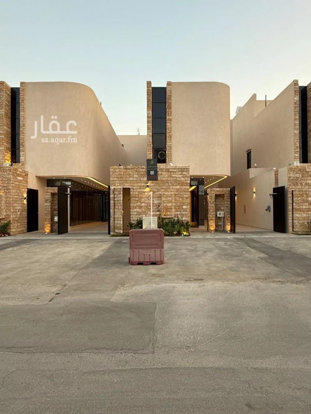 فيلا للبيع في شارع عذبة, حي حطين, مدينة الرياض, منطقة الرياض 1 صورة