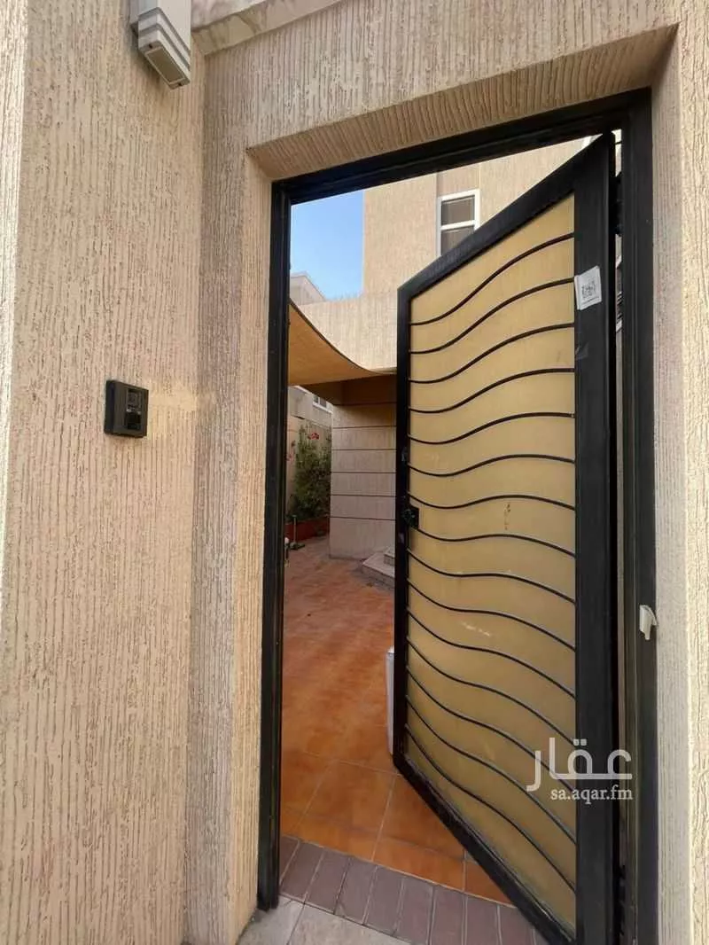 فيلا للبيع في شارع نجران, حي الخالدية الشمالية, مدينة الدمام, المنطقة الشرقية 1 صورة
