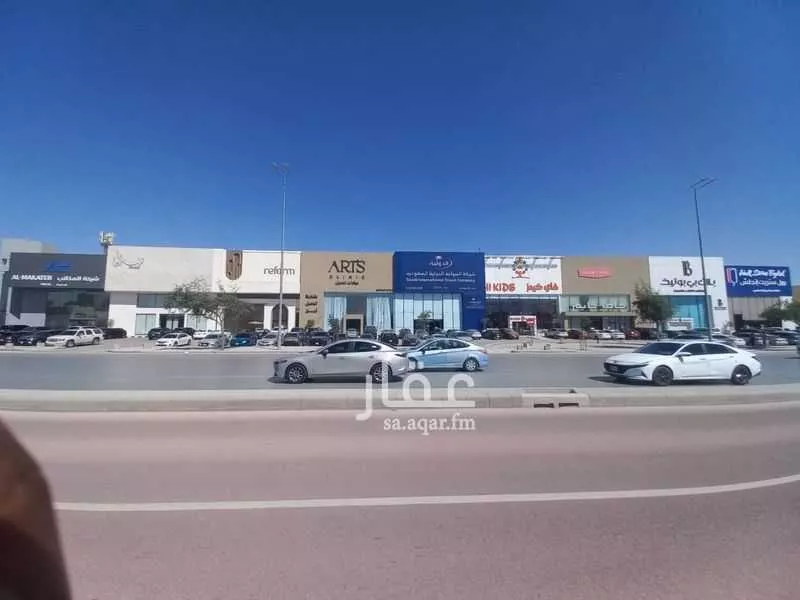 محل للإيجار في شارع الملك عبدالعزيز ابن عبدالرحمن سعود, حي الملك سلمان, مدينة الرياض, منطقة الرياض 1 صورة