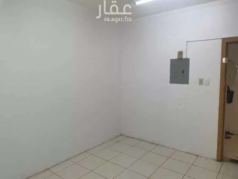 شقة للإيجار في شارع طريق الامير نايف بن عبدالعزيز, حي الروضة, مدينة الدمام, المنطقة الشرقية 1 صورة