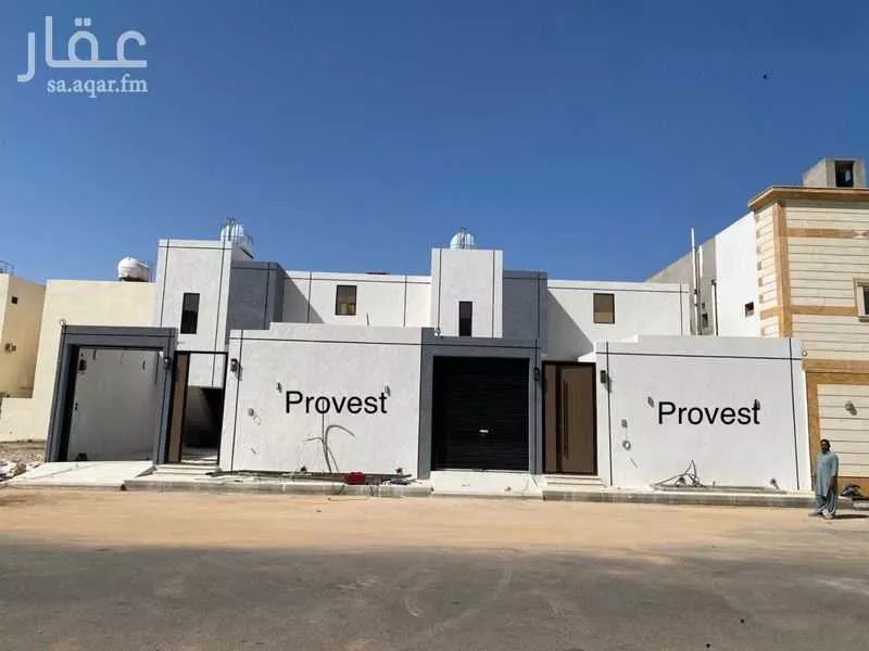 دور للبيع في شارع احمد الصنعاني, حي العاقول, مدينة المدينة المنورة, منطقة المدينة المنورة 1 صورة