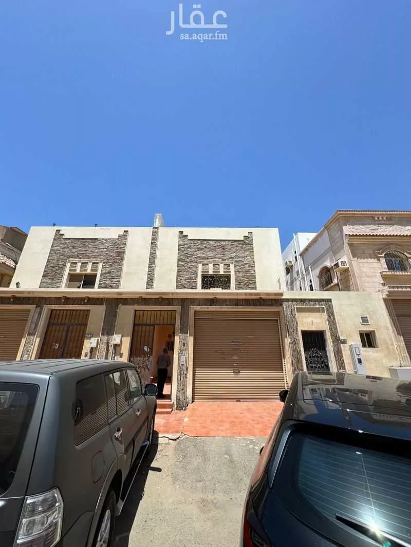 فيلا للبيع في شارع ابي عبدالله البهاء, حي الحمدانية, مدينة جدة, منطقة مكة المكرمة 1 صورة
