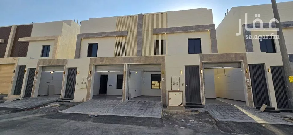 فيلا للبيع في شارع حامد عبدالحفيظ, حي عكاظ, مدينة الرياض, منطقة الرياض 1 صورة