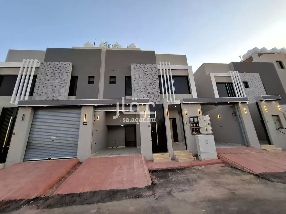 فيلا للبيع في شارع الامام مسلم, حي بدر, مدينة الرياض, منطقة الرياض 1 صورة