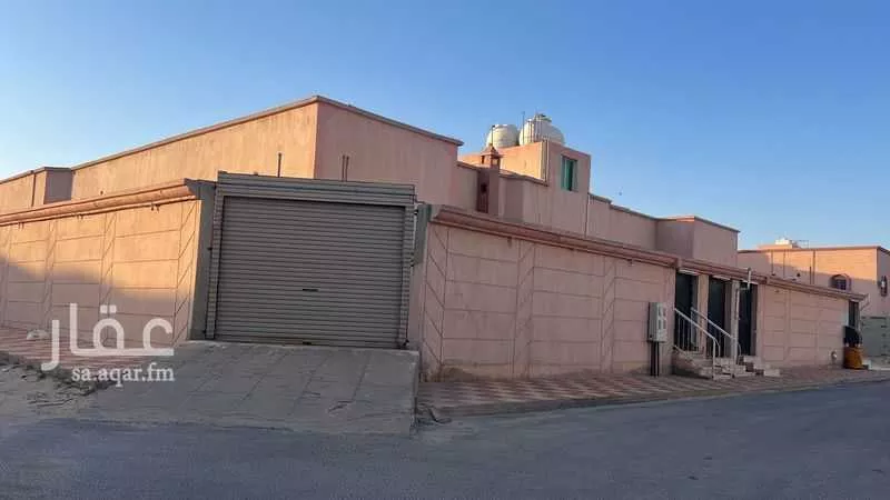 دور للبيع في شارع صنعاء, حي الخليج, مدينة النعيرية, المنطقة الشرقية 1 صورة