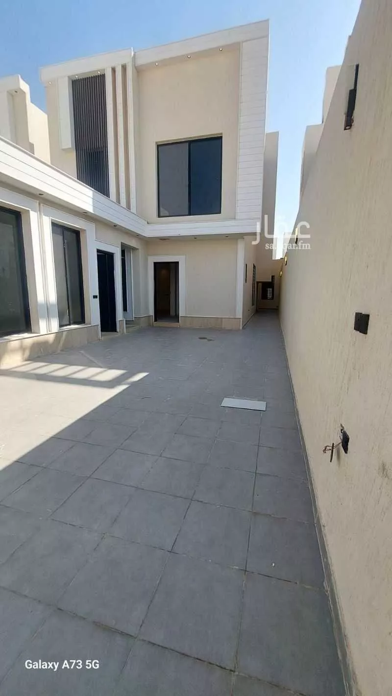 دور للبيع في شارع السيد عبدالله شطا, حي بدر, مدينة الرياض, منطقة الرياض 1 صورة