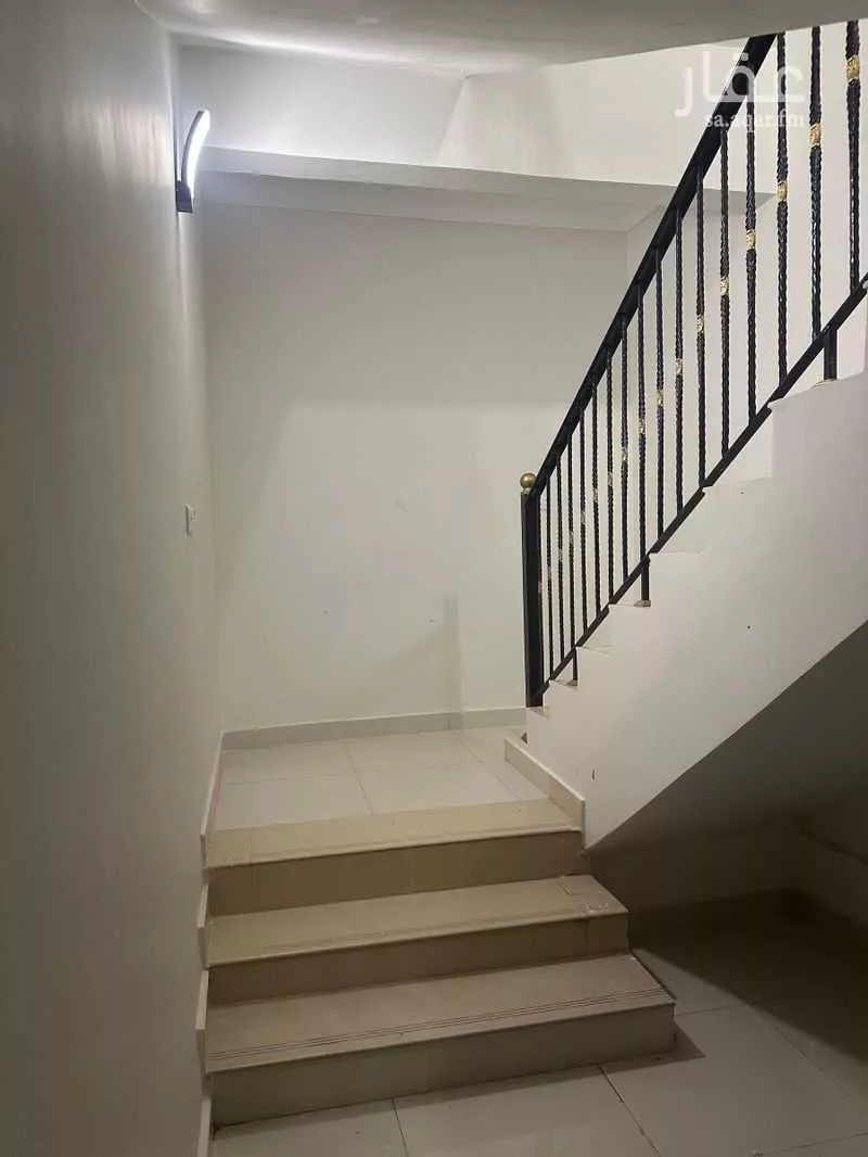 فيلا للبيع في شارع الجفة, حي الملك فهد, مدينة الرياض, منطقة الرياض 1 صورة