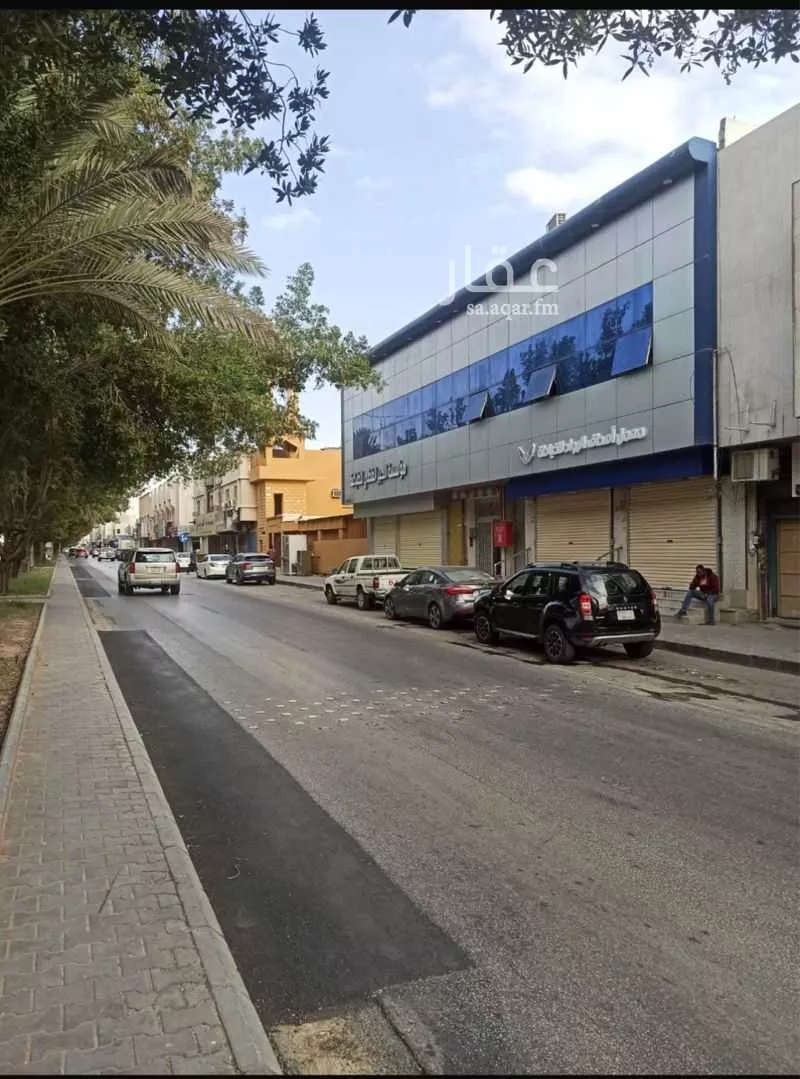 مكتب تجاري للإيجار في شارع جرير, حي الملز, مدينة الرياض, منطقة الرياض 1 صورة