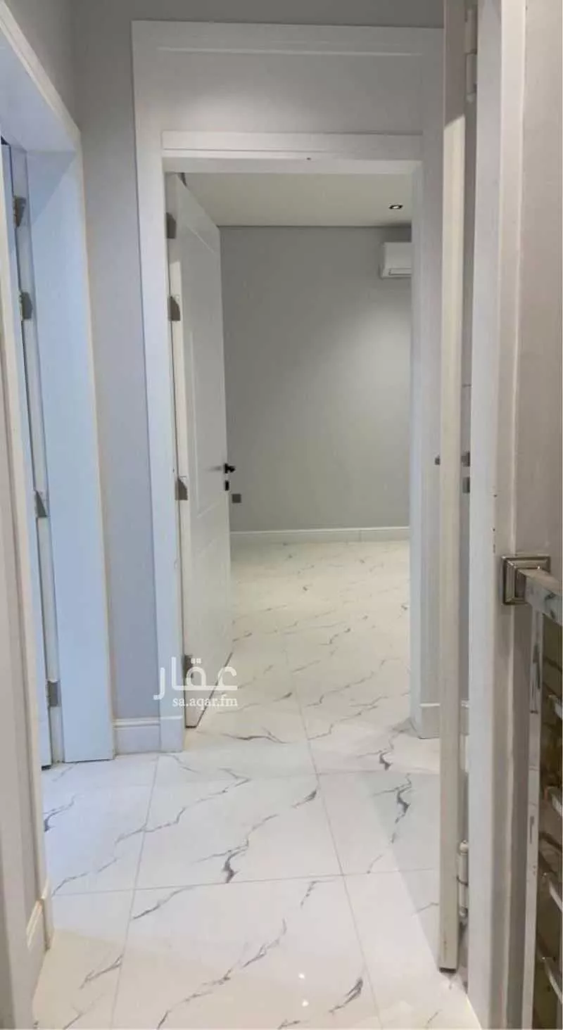 فيلا للإيجار في شارع عبدالواحد السلمي, حي العارض, مدينة الرياض, منطقة الرياض 1 صورة