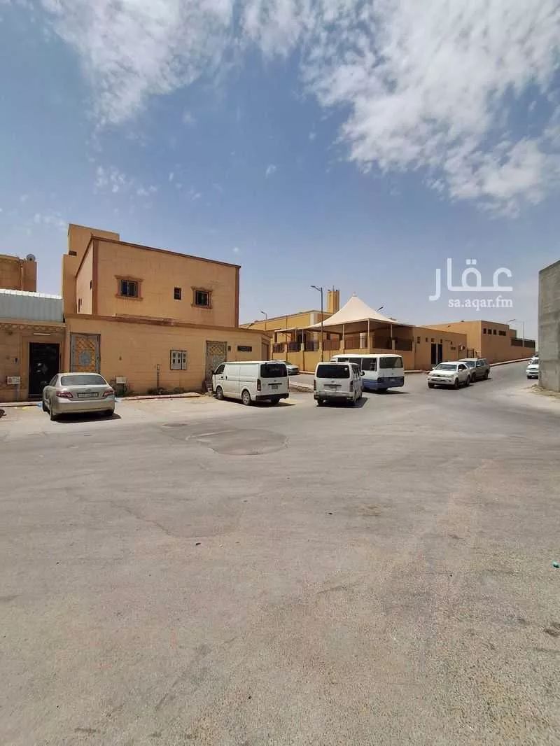 فيلا للبيع في شارع رقم 78, حي العزيزية, مدينة الرياض, منطقة الرياض 1 صورة