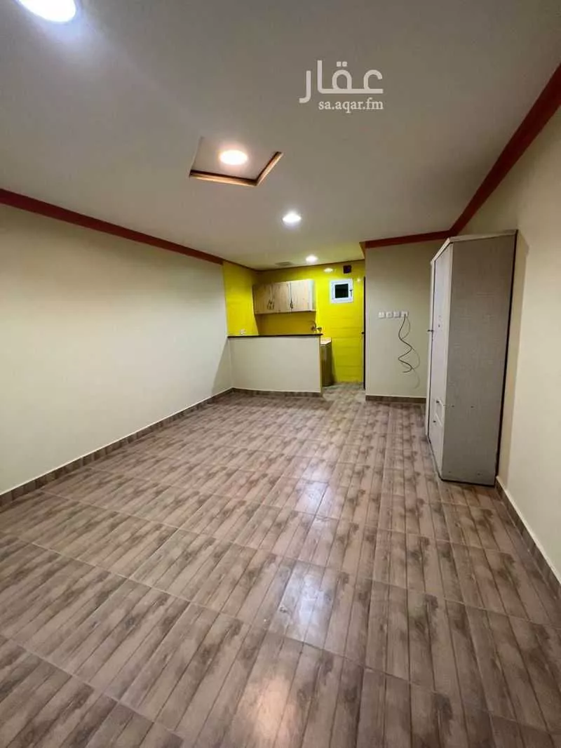 عمارة للإيجار في شارع خديجة بنت خويلد, حي العريجاء الغربي, مدينة الرياض, منطقة الرياض 1 صورة