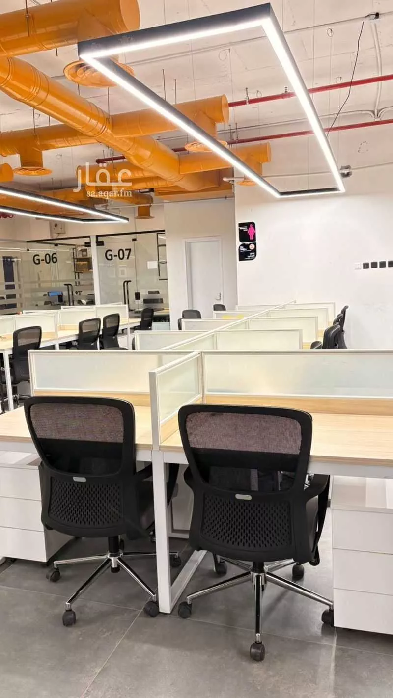 مكتب تجاري للإيجار في شارع صيدا, حي الدريهمية, مدينة الرياض, منطقة الرياض 1 صورة