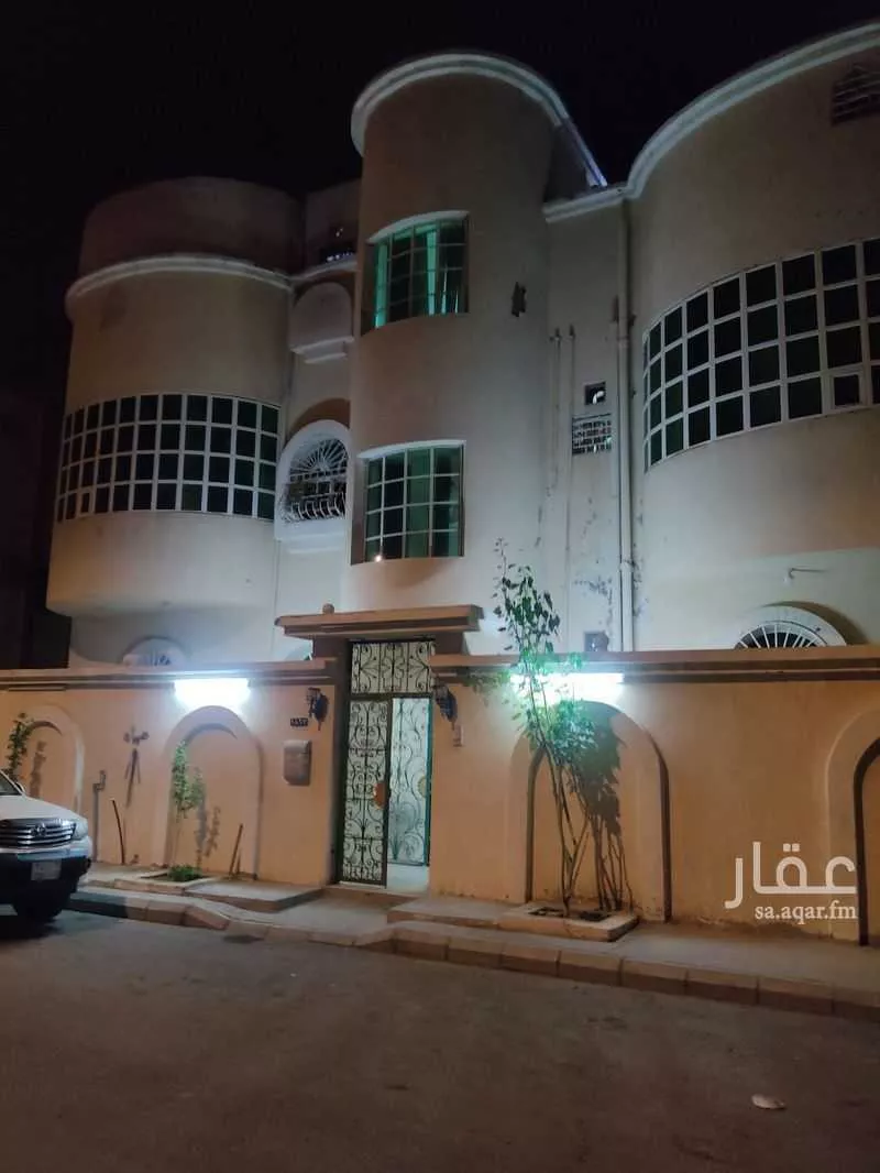 عمارة للبيع في شارع ابراهيم الحربي, حي بطحاء قريش, مدينة مكه المكرمه, منطقة مكة المكرمة 1 صورة