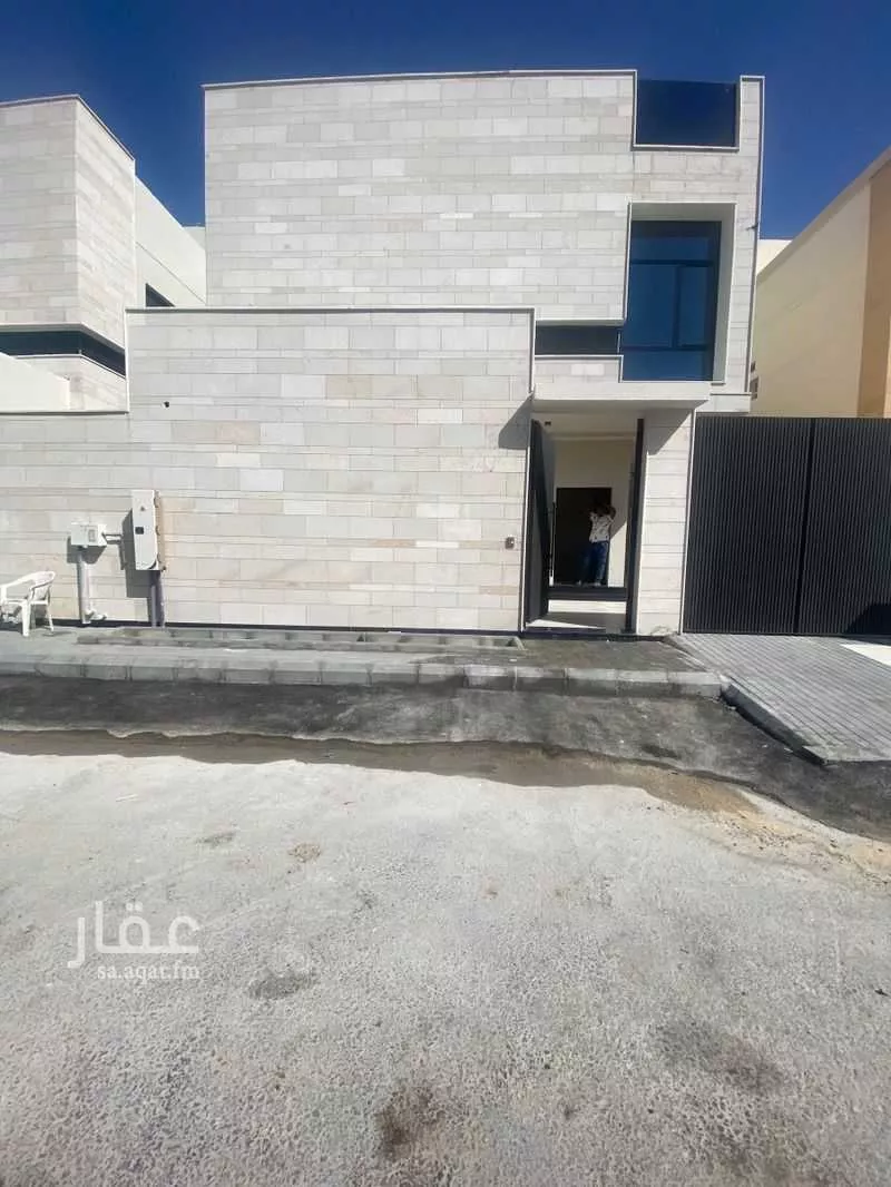 فيلا للبيع في شارع عامر بن واثله الكندي, حي الشراع, مدينة الخبر, المنطقة الشرقية 1 صورة